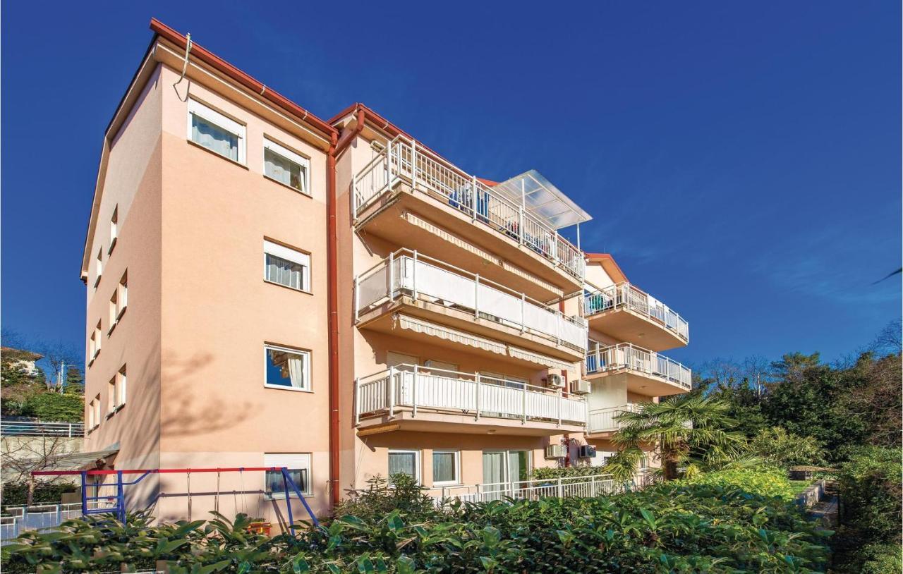 1 Bedroom Amazing Apartment In Fiume Esterno foto