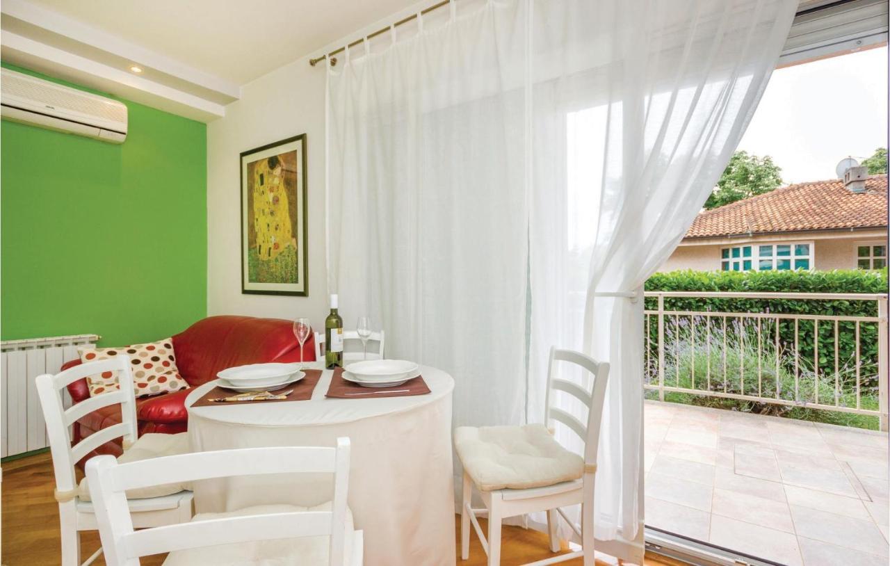 1 Bedroom Amazing Apartment In Fiume Esterno foto