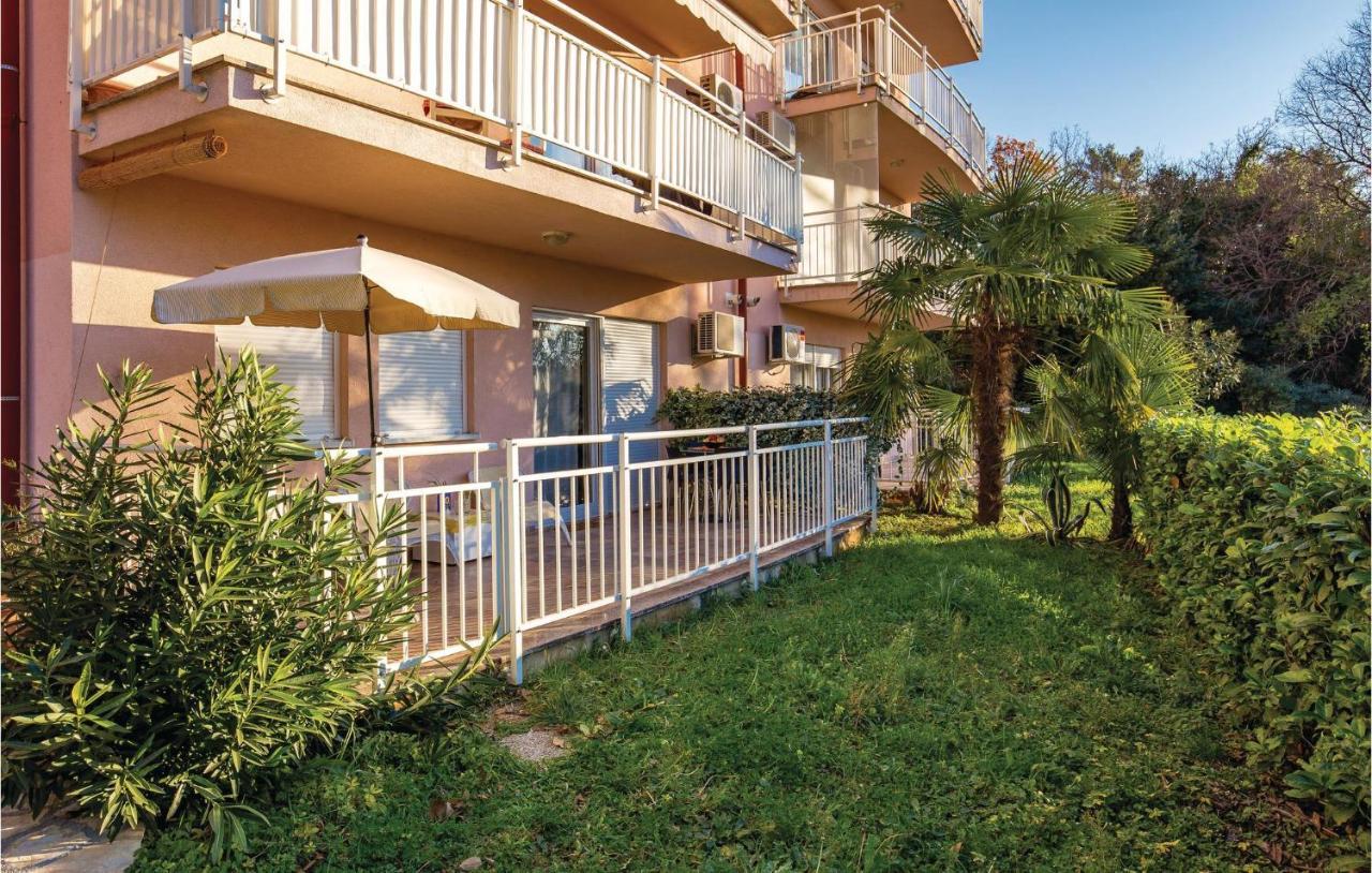 1 Bedroom Amazing Apartment In Fiume Esterno foto