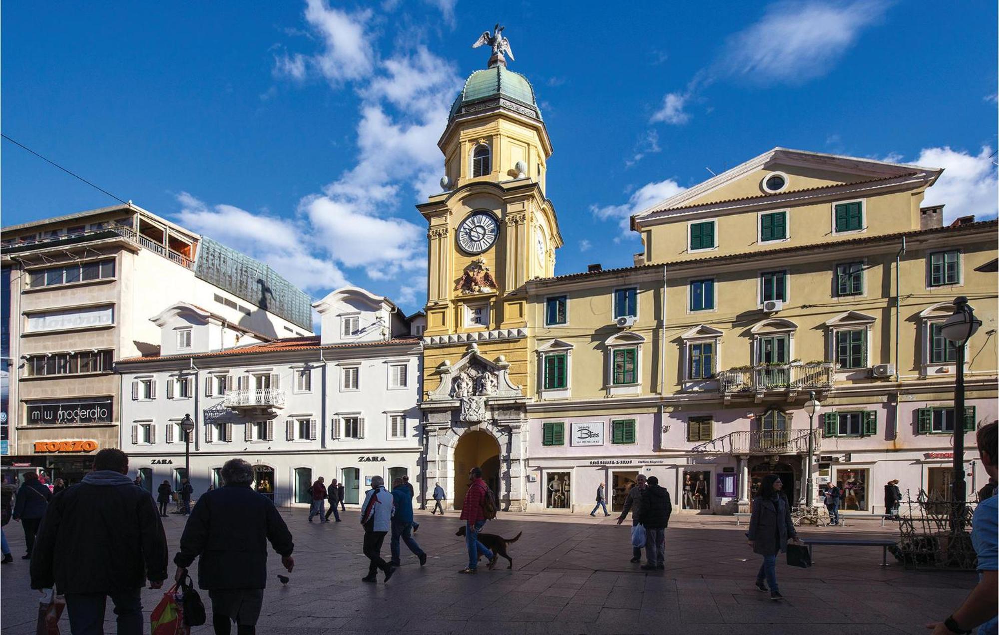 1 Bedroom Amazing Apartment In Fiume Esterno foto