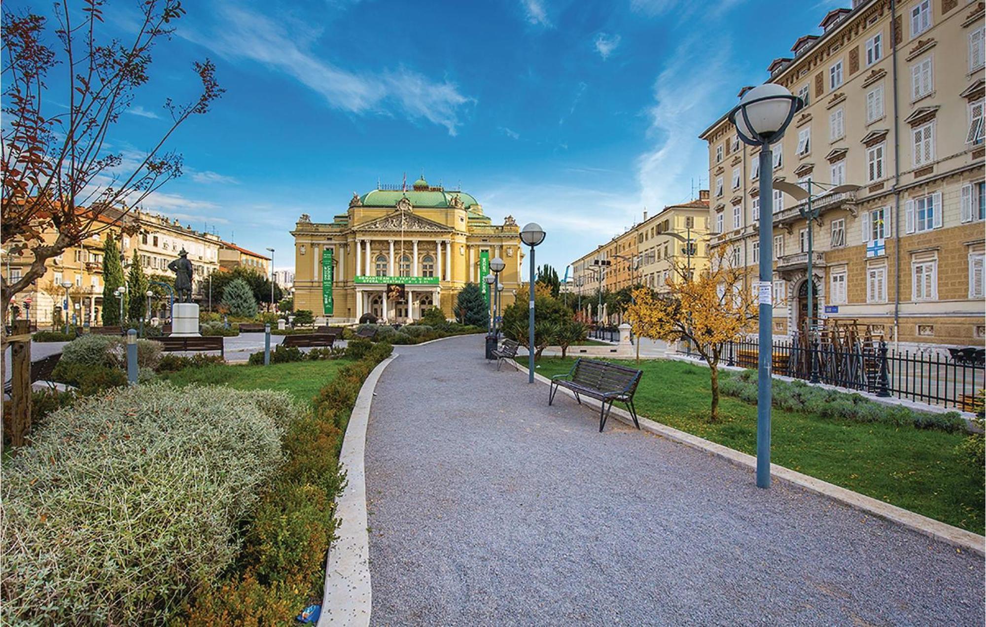 1 Bedroom Amazing Apartment In Fiume Esterno foto